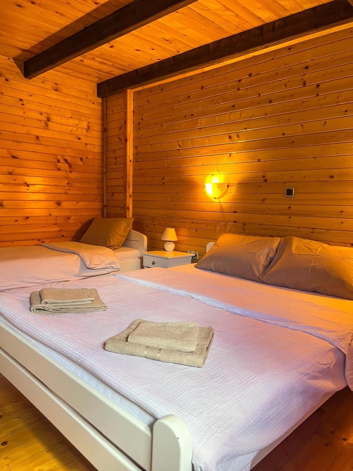 Camp Hotel Lake Views プラヴ エクステリア 写真